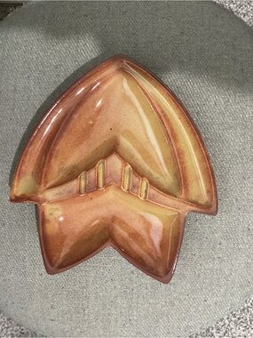 Vtg. MCM   Mc Coy Design 1960s cigarette ashtray.  Earth tones, rusty tone.